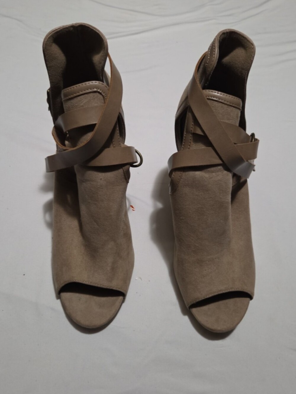 Justfab women's size 9 brown suede heels #25